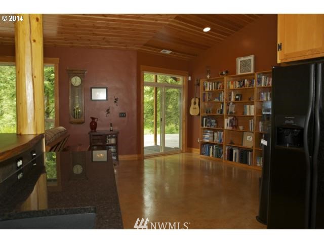 168 8100th Road Kalama, WA 98625 - Photo 7 of 16 Gallery Image 7