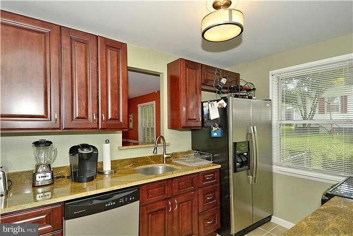 3103 Wayne Road Falls Church, VA 22042 - Photo 8 of 24 Kitchen