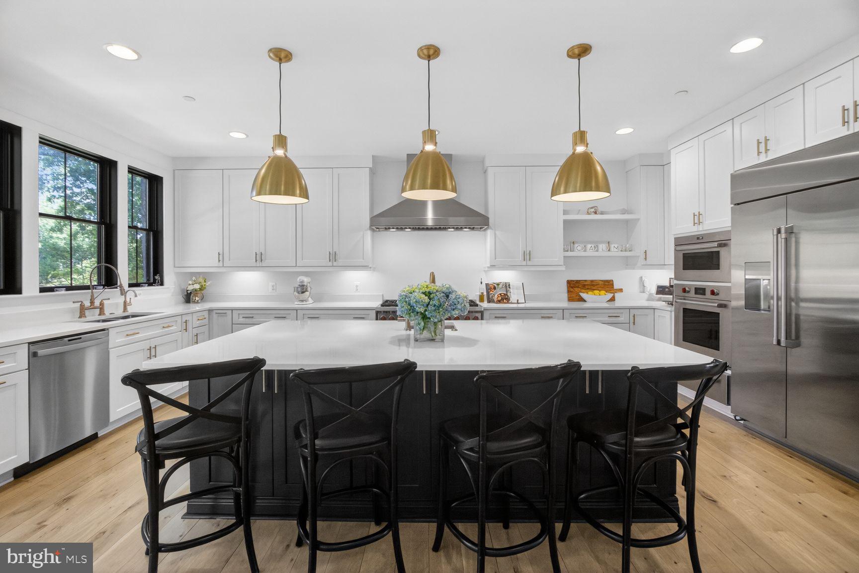 5613 Namakagan Road Bethesda, MD 20816 - Photo 12 of 58 Gourmet kitchen to die for!