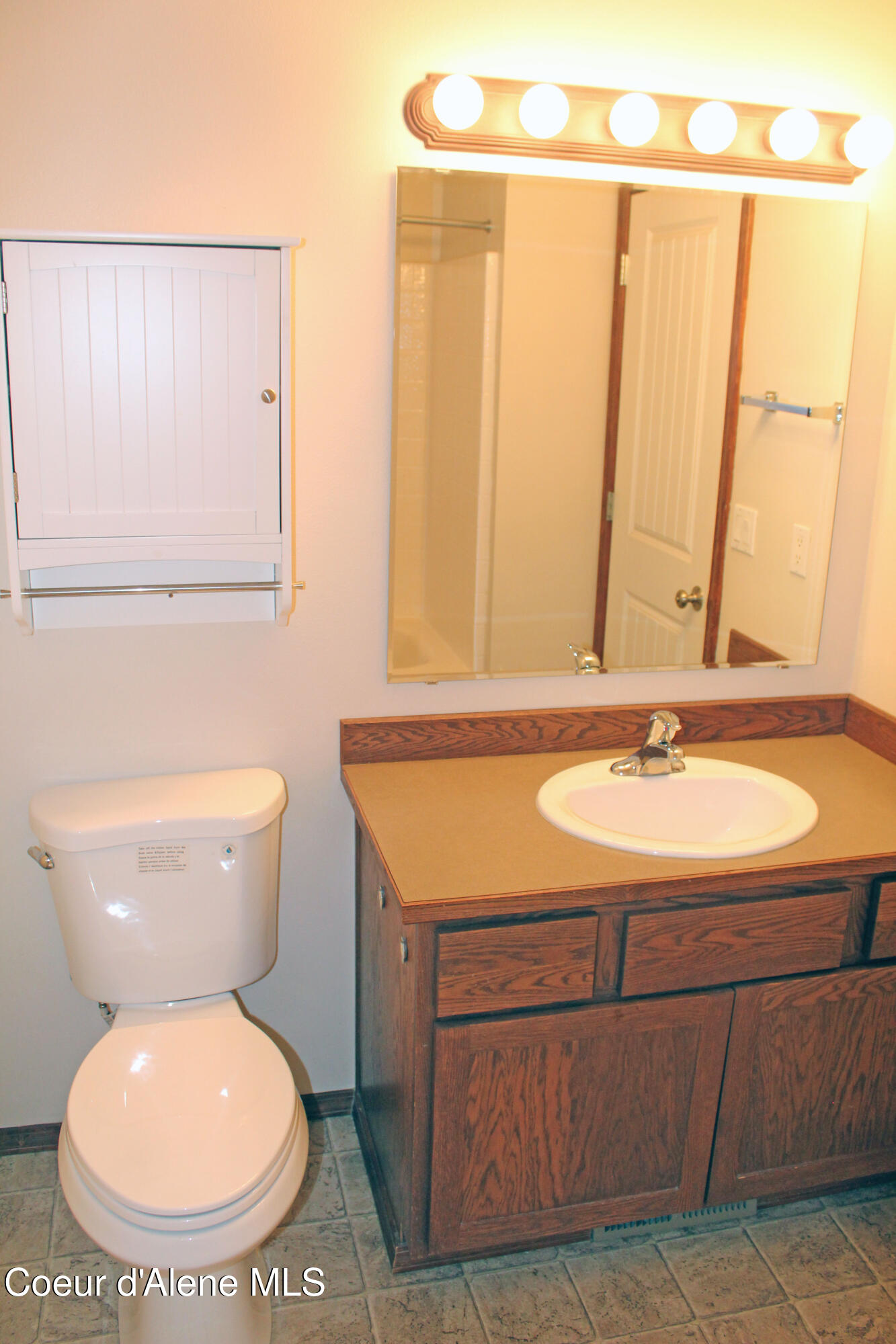 6840 West Majestic Avenue Rathdrum, ID 83858 - Photo 16 of 25 Hall Bath 3