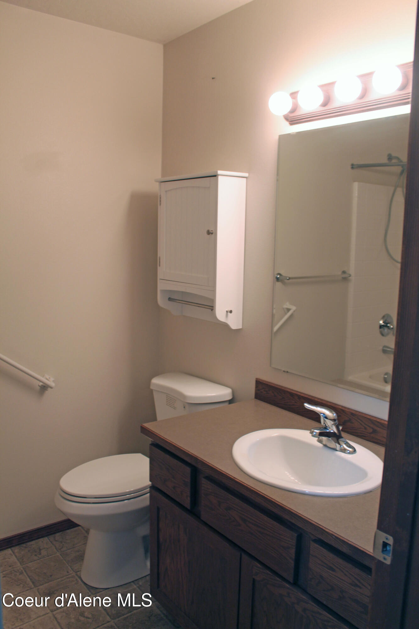 6840 West Majestic Avenue Rathdrum, ID 83858 - Photo 17 of 25 Hall Bath 1