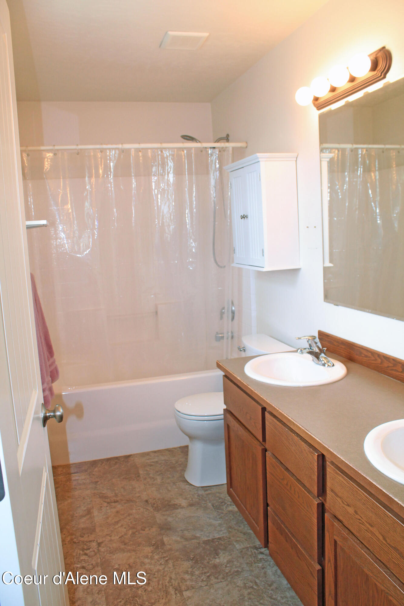 6840 West Majestic Avenue Rathdrum, ID 83858 - Photo 21 of 42 A Masterbathroom 1