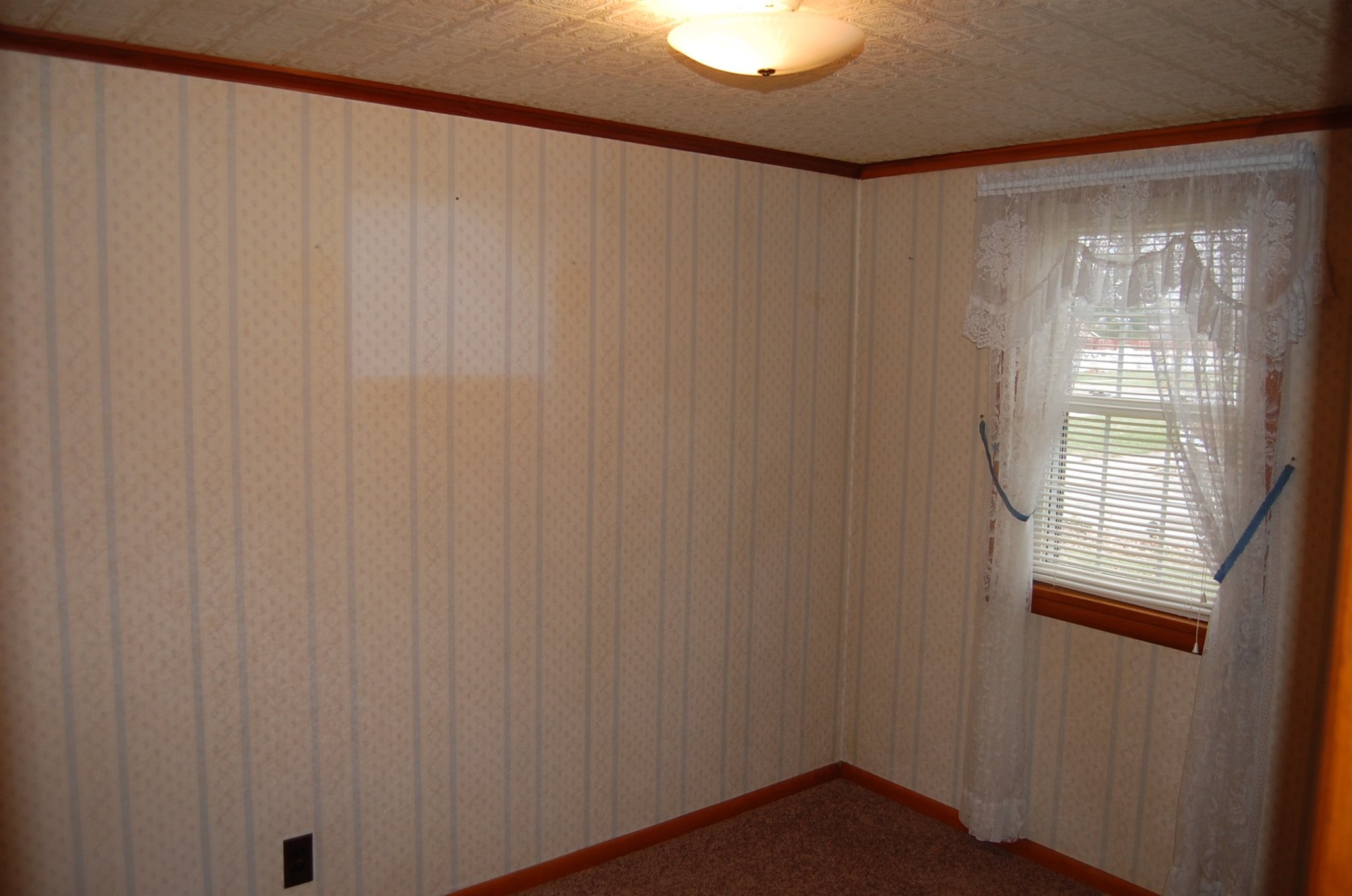 301 East Liberty Street Butler, IN 46721 - Photo 11 of 30 Gallery Image 11