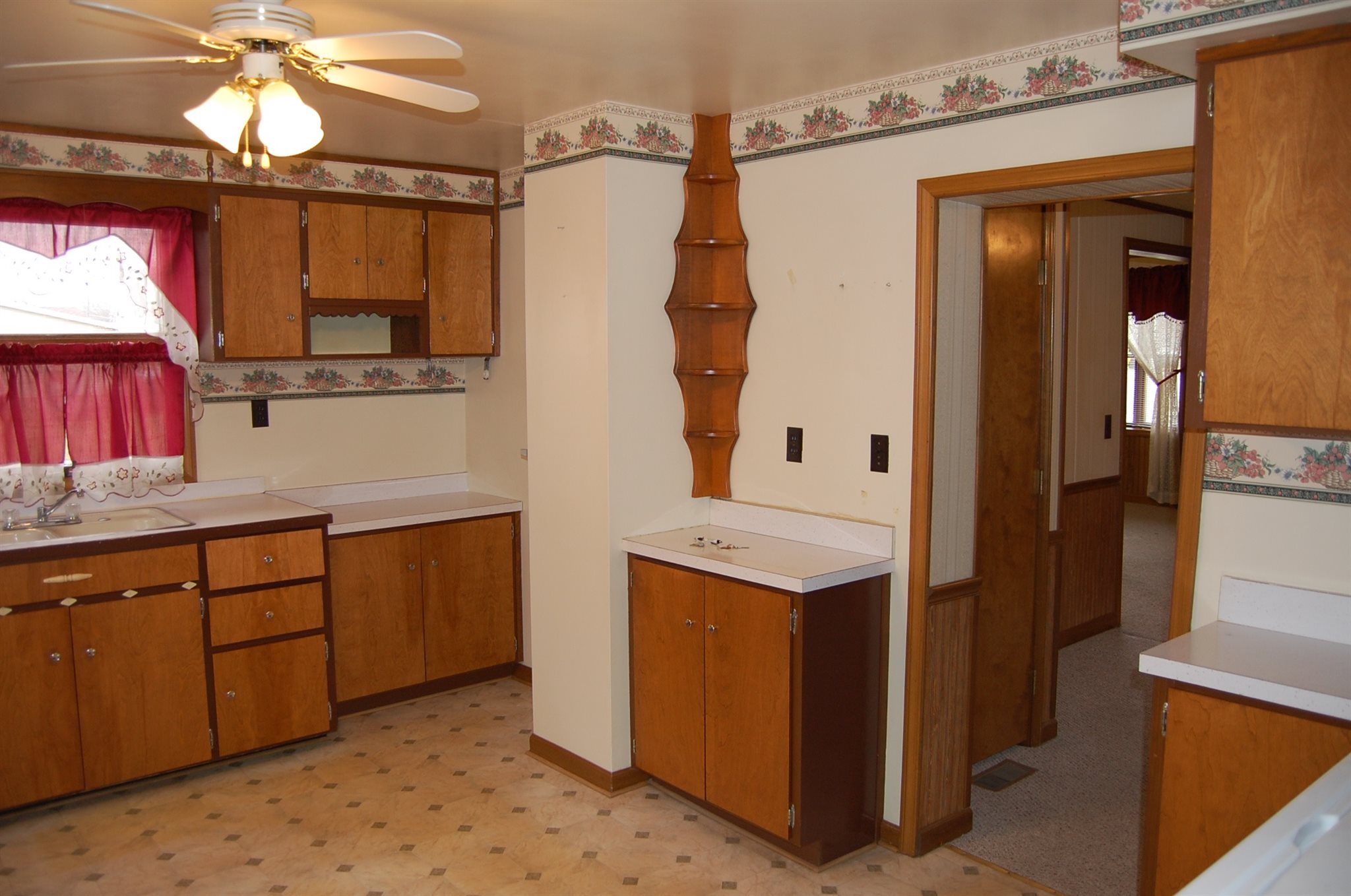301 East Liberty Street Butler, IN 46721 - Photo 3 of 30 Gallery Image 3