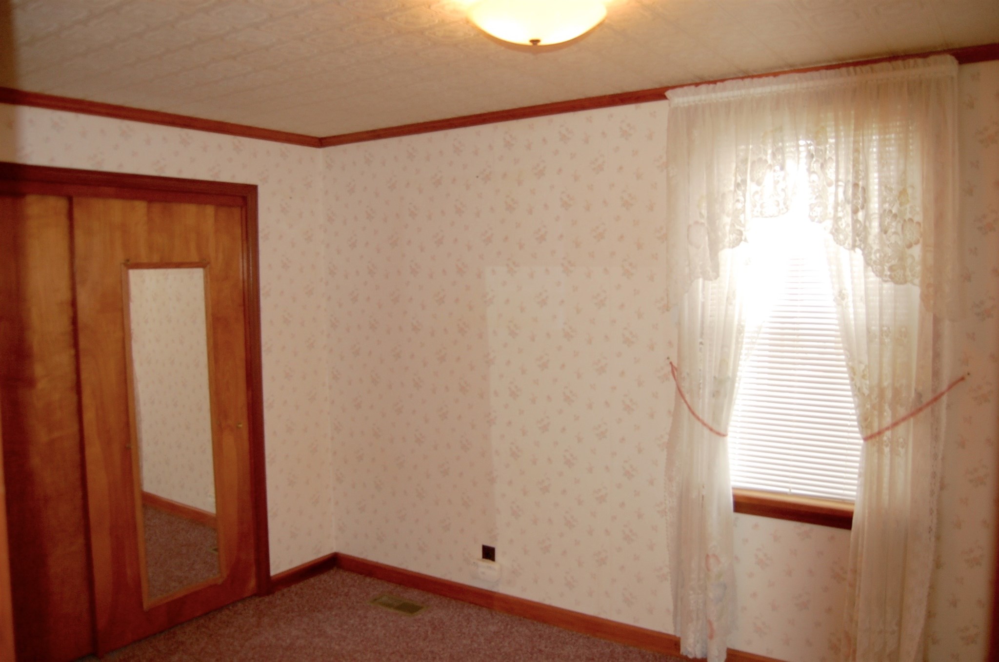 301 East Liberty Street Butler, IN 46721 - Photo 7 of 30 Gallery Image 7