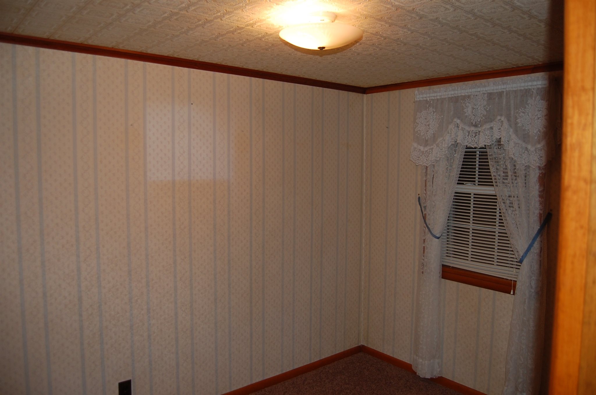 301 East Liberty Street Butler, IN 46721 - Photo 9 of 30 Gallery Image 9