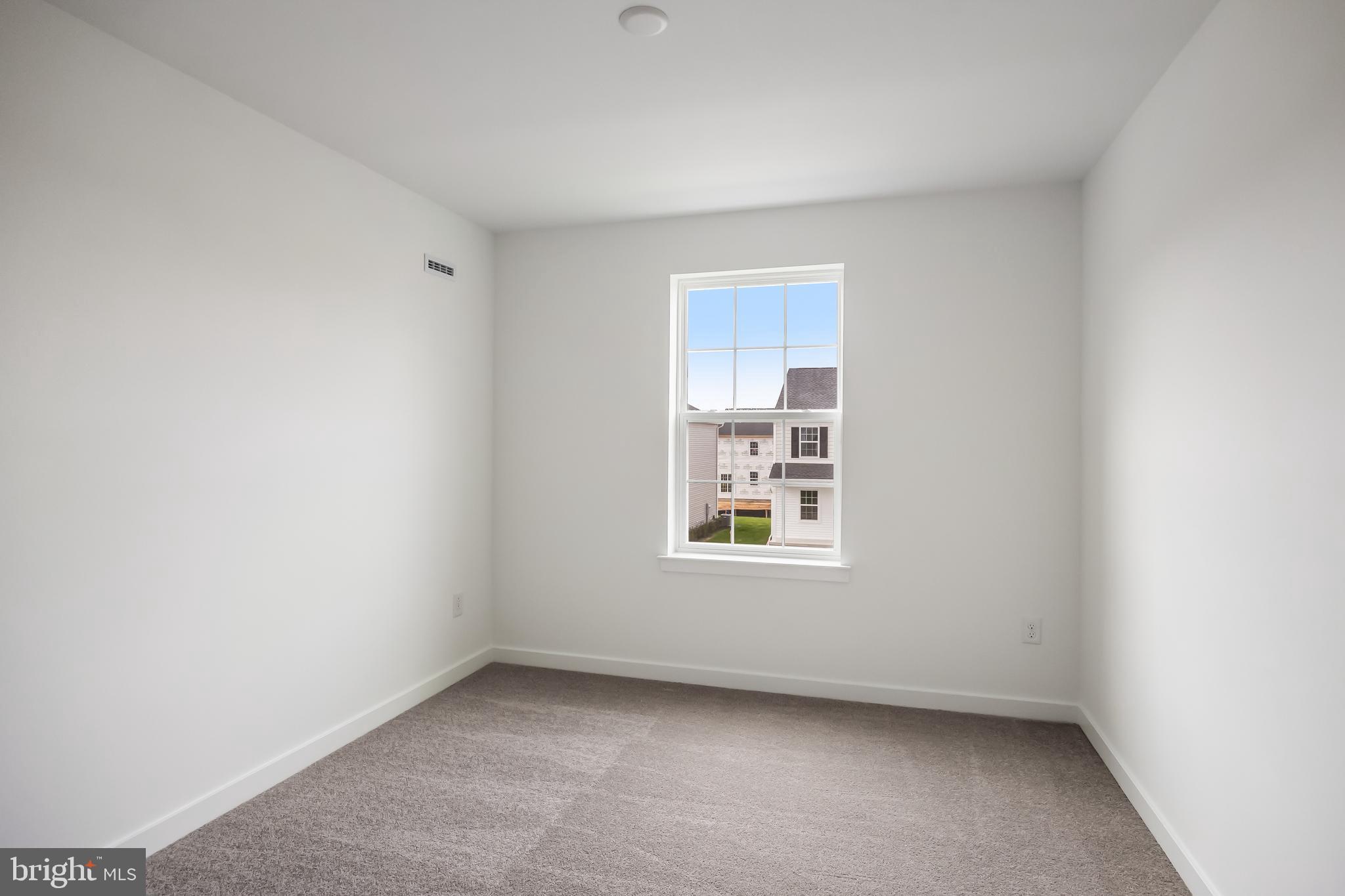 13 Inkwell Lane Sicklerville, NJ 08081 - Photo 23 of 37 an empty room with a window