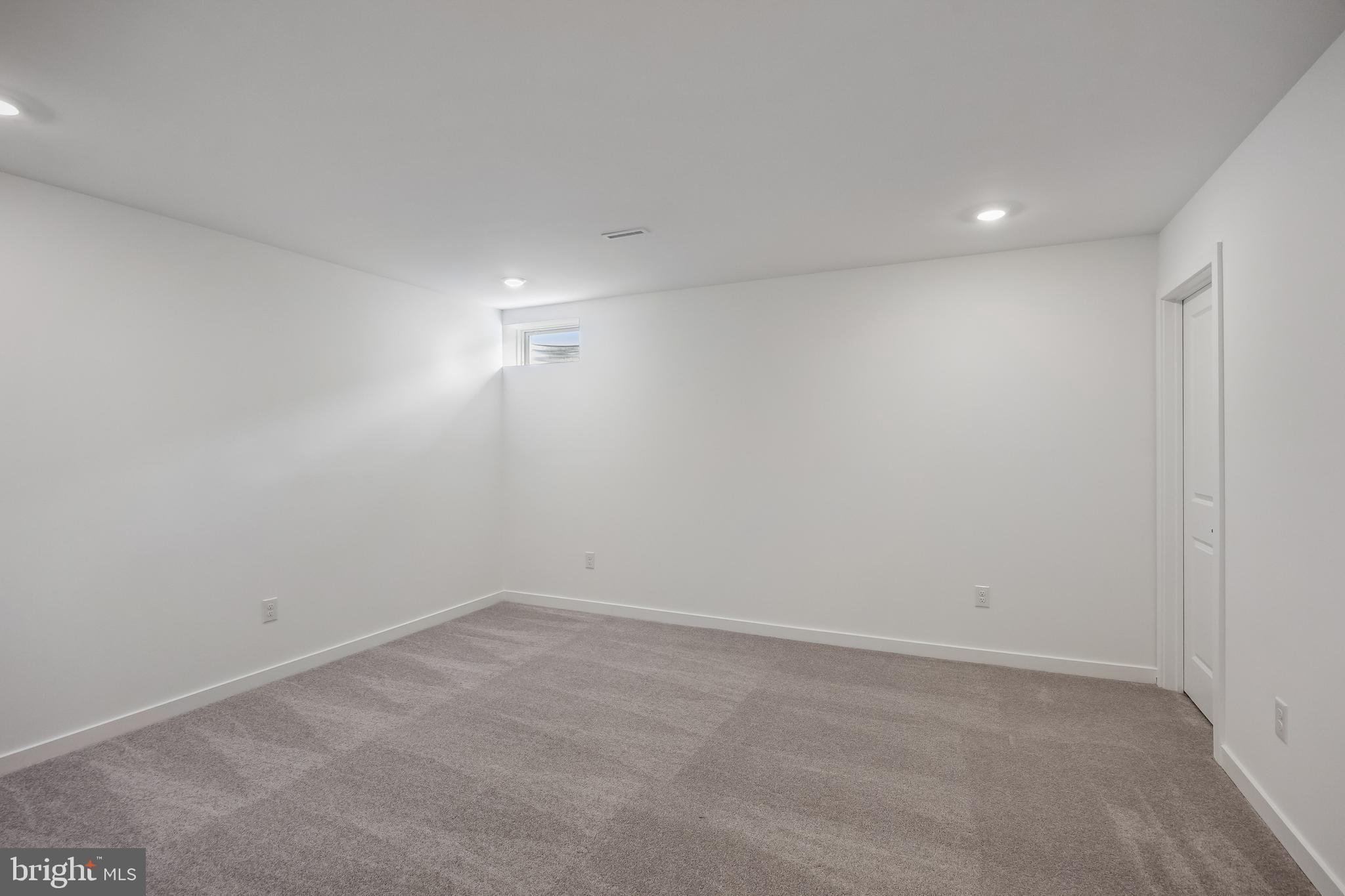 13 Inkwell Lane Sicklerville, NJ 08081 - Photo 28 of 37 a view of empty room