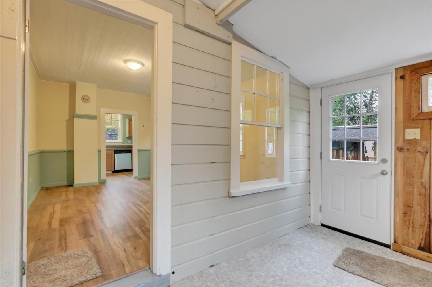 618 Walsh Street Grass Valley, CA 95945 - Photo 21 of 32 a view of an empty room and window
