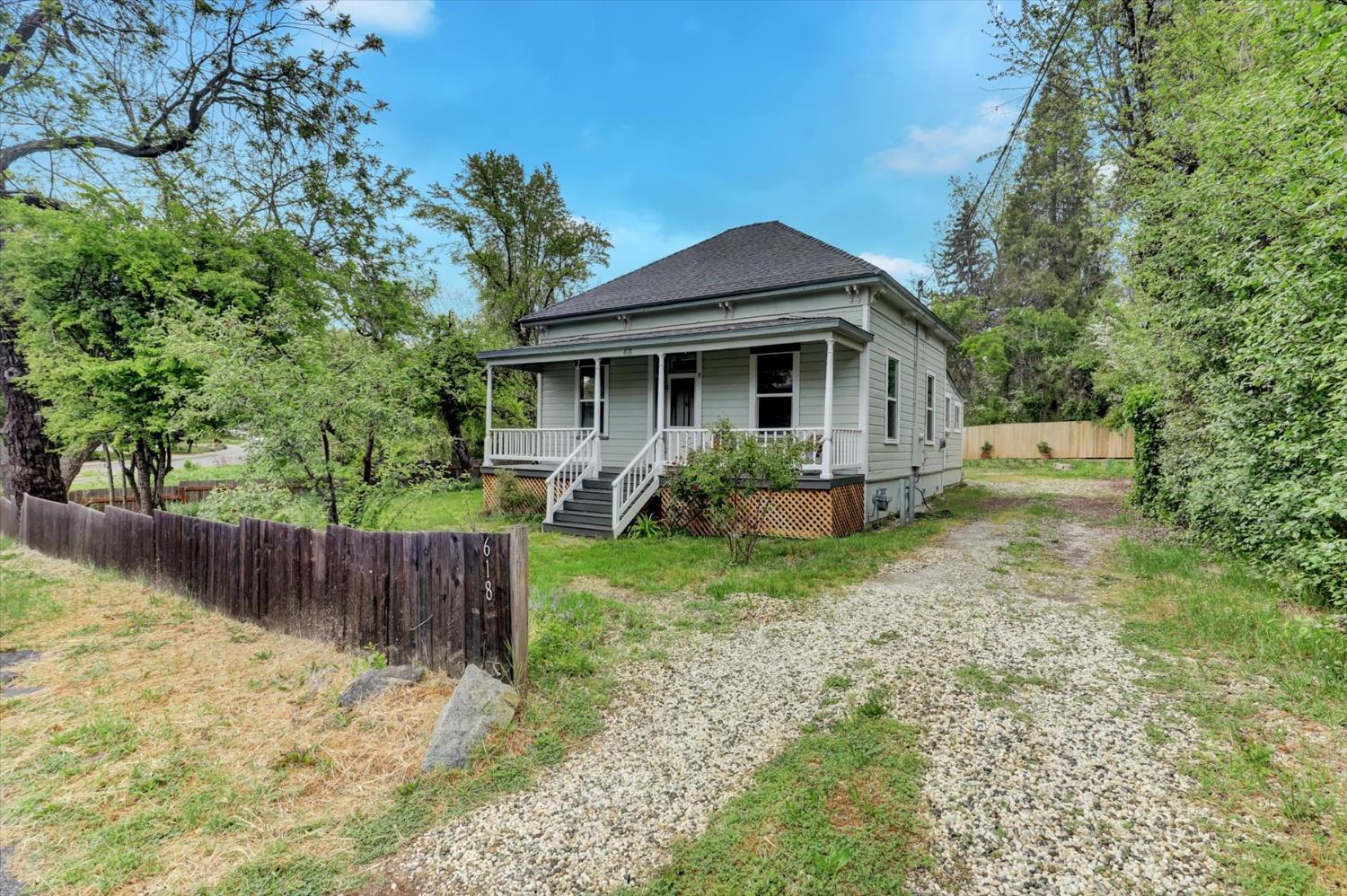 618 Walsh Street Grass Valley, CA 95945 - Photo 26 of 32 a front view of a house with garden