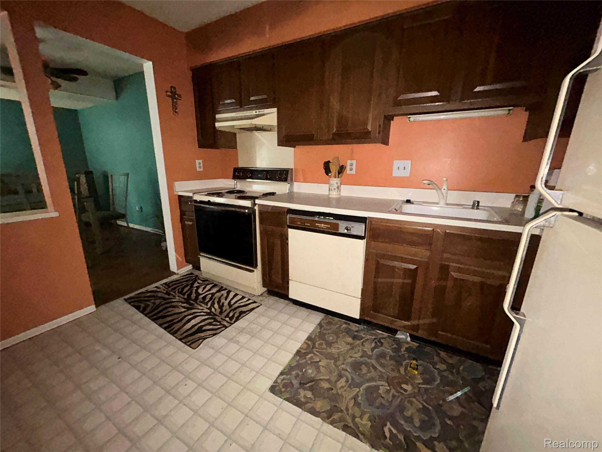 30445 West 14 Mile Road, Unit 69 Farmington, MI 48334 - Photo 13 of 45 IMG_8135.JPG