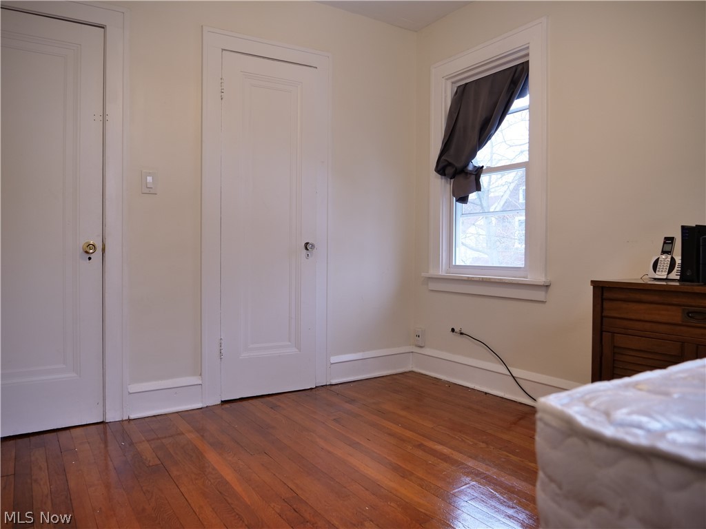 1880 South Compton Road Cleveland, OH 44118 - Photo 18 of 34