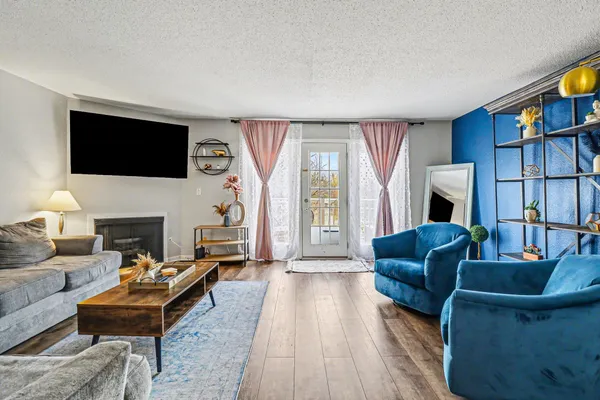 $400,000 | 233 Fieldcrest Street, Ann Arbor, MI 48103