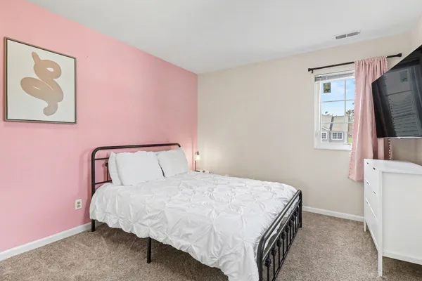 $400,000 | 233 Fieldcrest Street, Ann Arbor, MI 48103