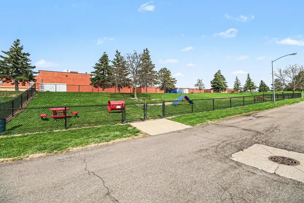 $400,000 | 233 Fieldcrest Street, Ann Arbor, MI 48103