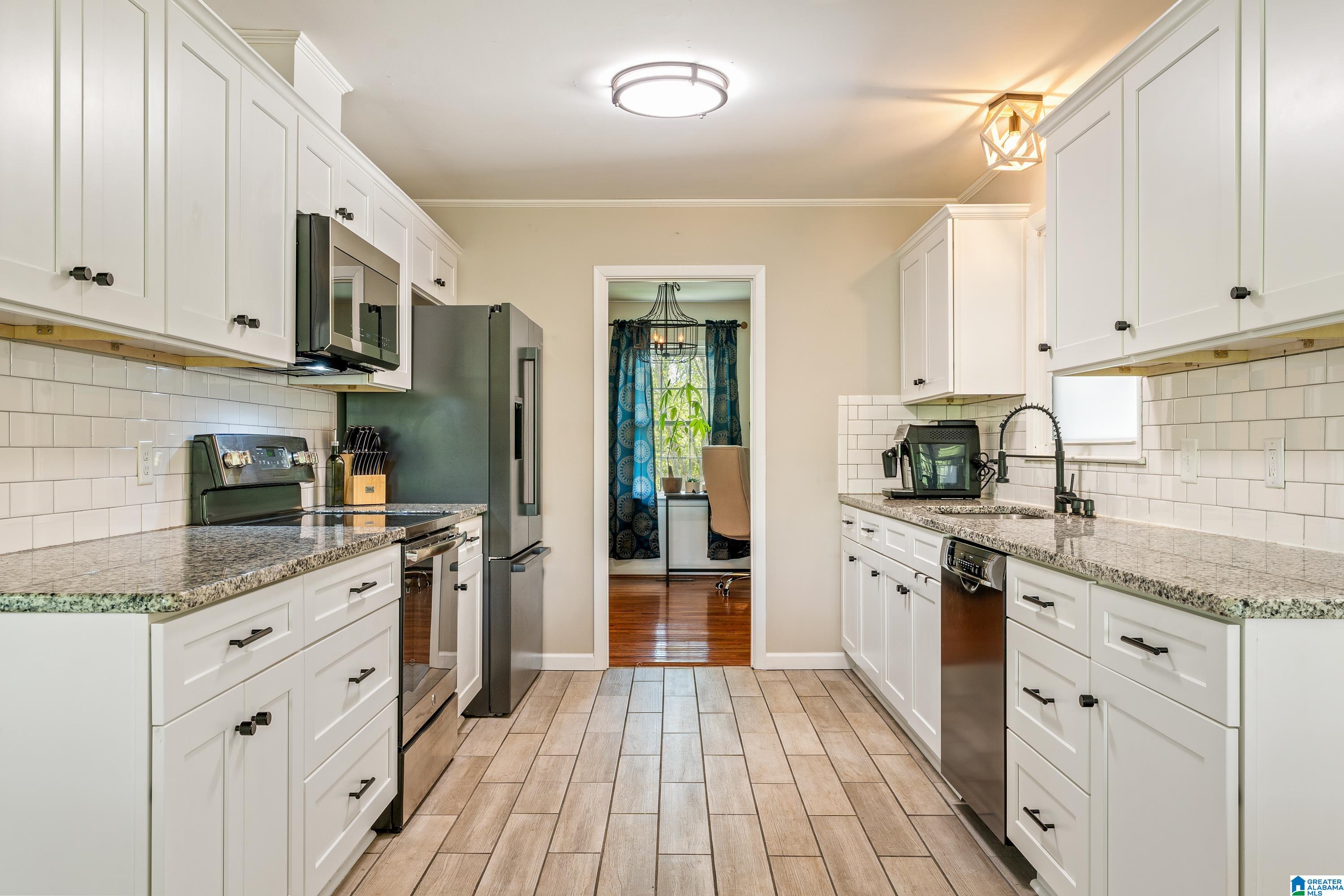 918 Roywood Road Birmingham, AL 35210 - Photo 11 of 59 Gallery Image 11