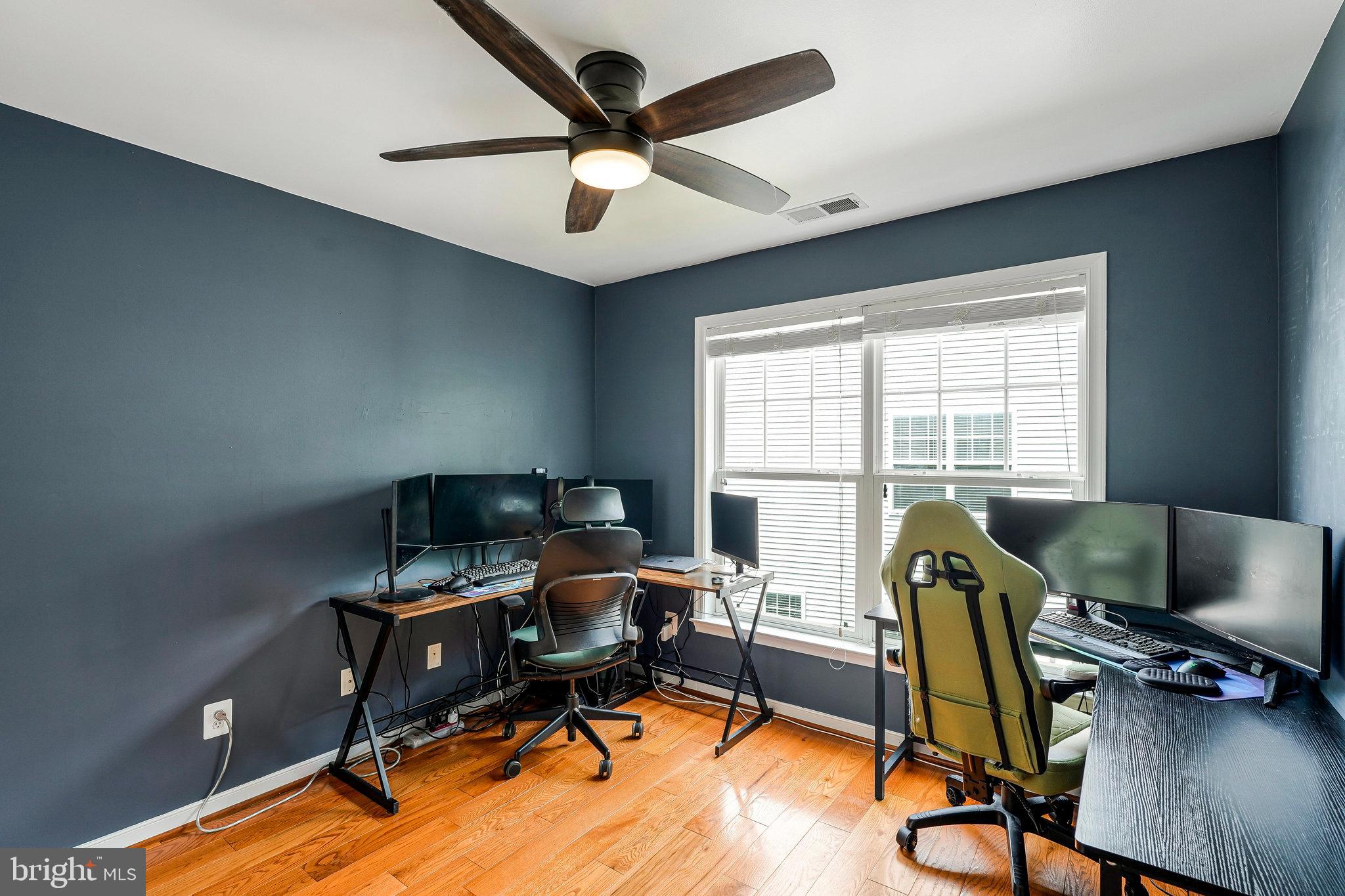 26222 Ocala Circle Chantilly, VA 20152 - Photo 40 of 74 Bedroom 3