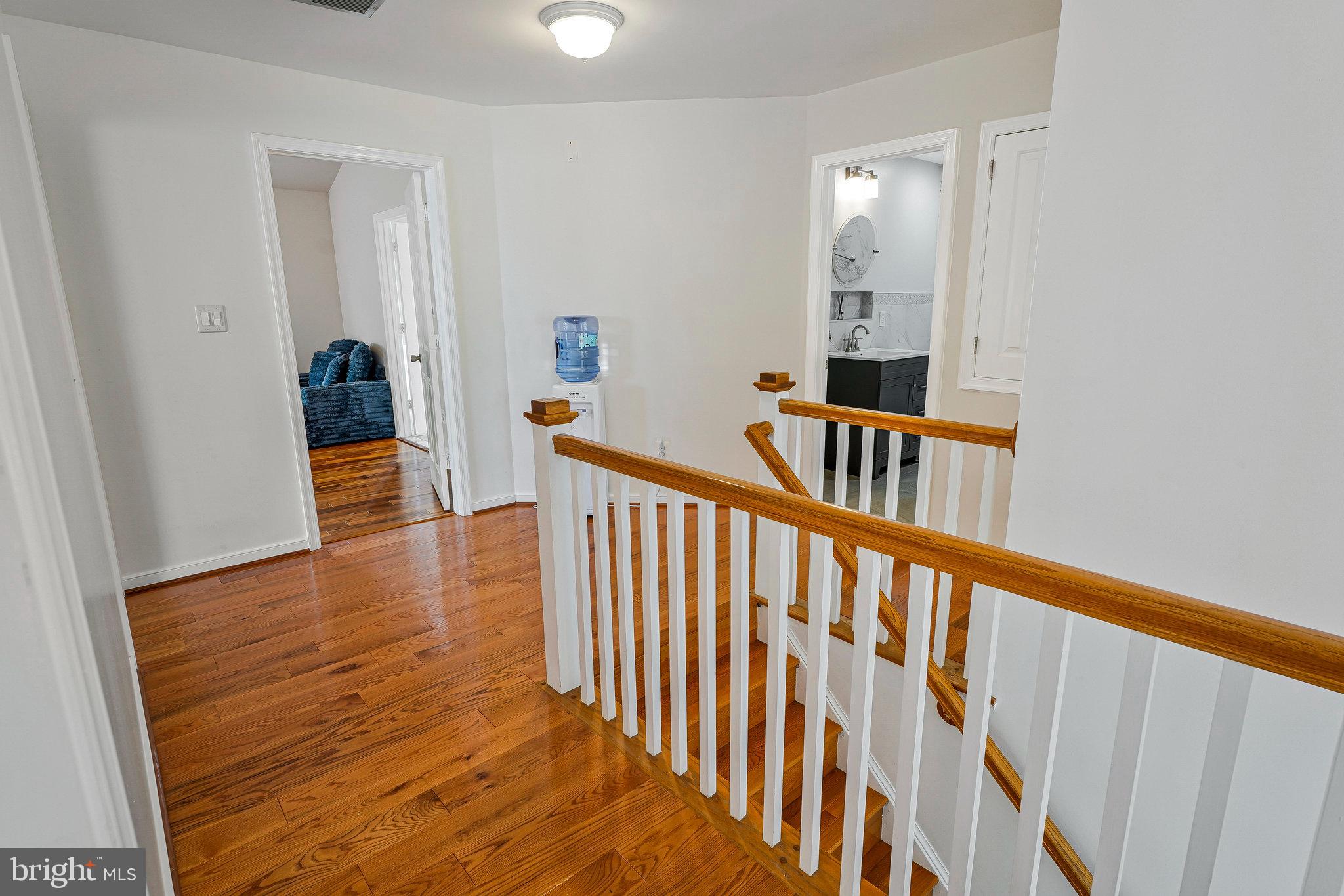 26222 Ocala Circle Chantilly, VA 20152 - Photo 47 of 74 Second Floor Landing
