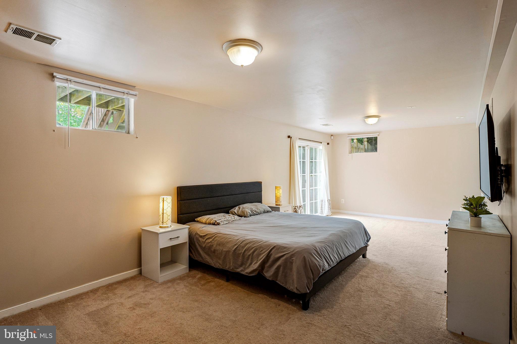 26222 Ocala Circle Chantilly, VA 20152 - Photo 55 of 74 Lower Level 5th Bedroom