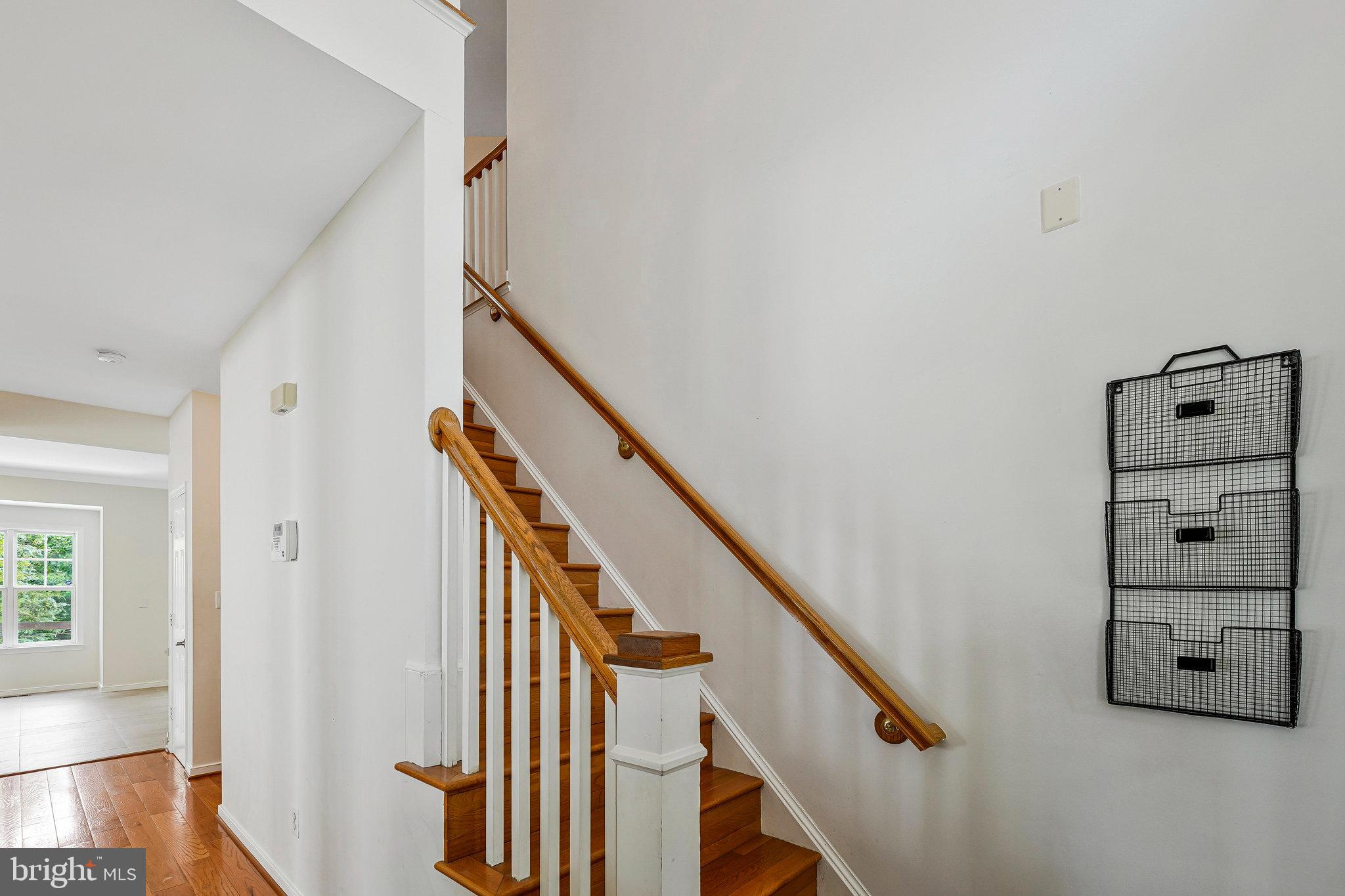 26222 Ocala Circle Chantilly, VA 20152 - Photo 6 of 74 Two Story Foyer