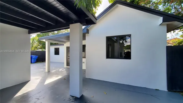 $3,000 | 40 Southwest 34th Avenue, Unit C, Miami, FL 33135