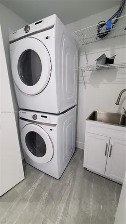 $3,000 | 40 Southwest 34th Avenue, Unit C, Miami, FL 33135