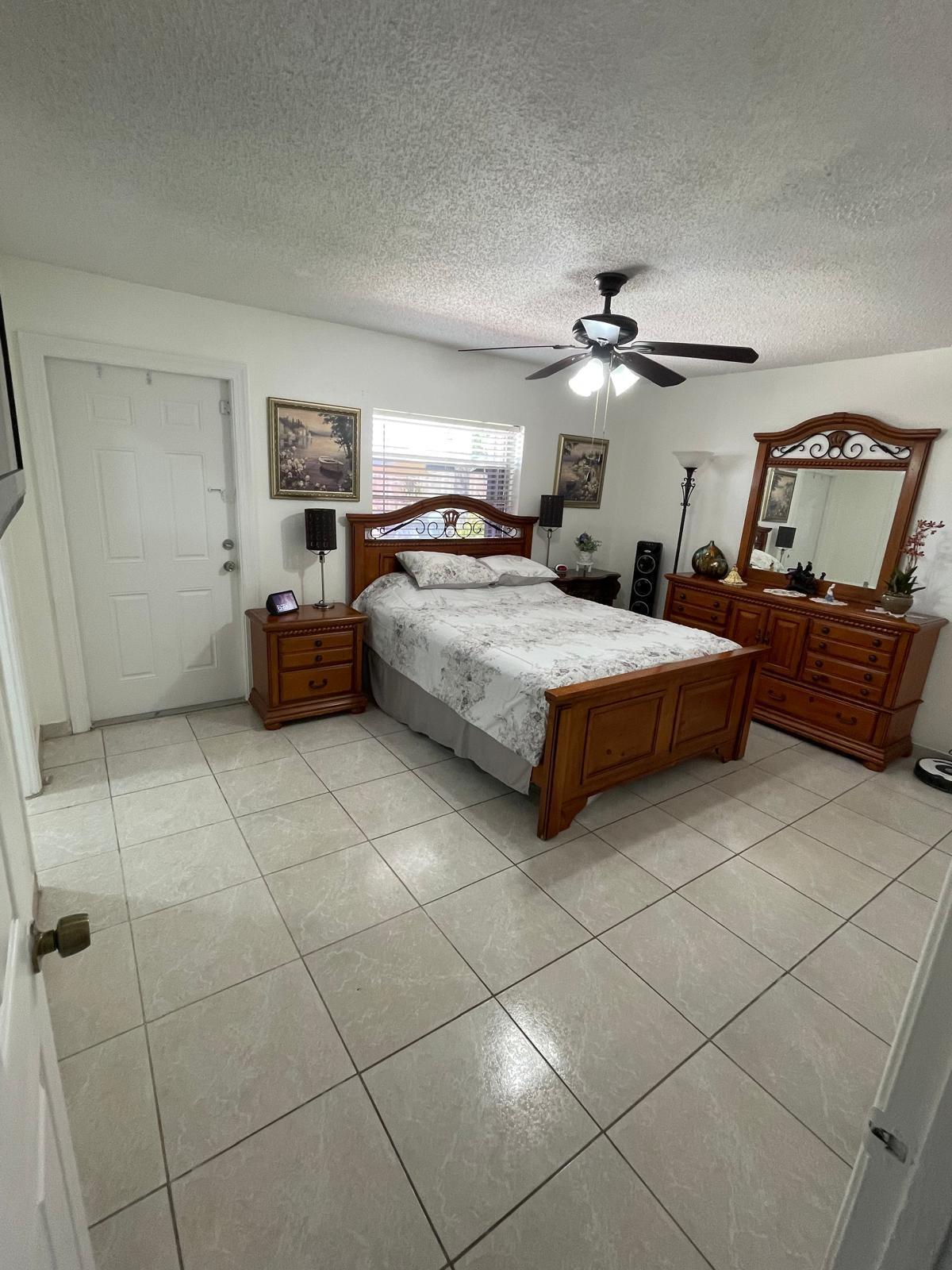 1063 Concert Way Royal Palm Beach, FL 33411 - Photo 9 of 29 IMG-20250902-WA0083