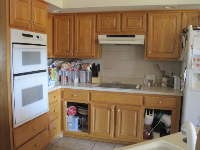 2903 Beckwith Road Mount Juliet, TN 37122 - Photo 8 of 20 Lots of cabinet space!