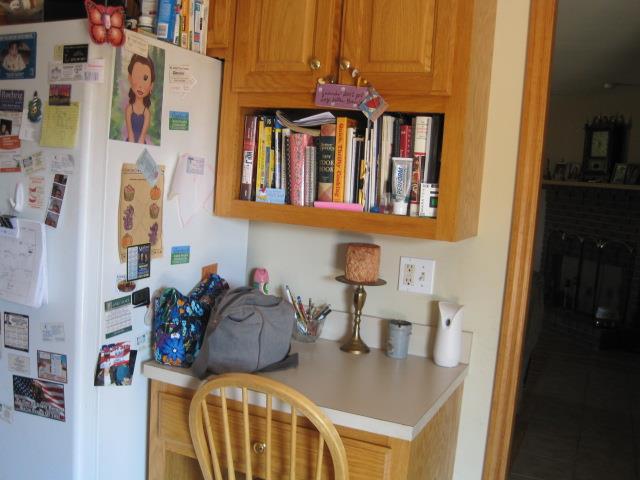 2903 Beckwith Road Mount Juliet, TN 37122 - Photo 9 of 20 Desk in Kitchen.