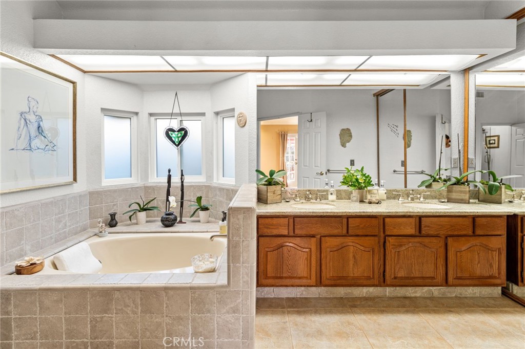 10055 Hillside Road Rancho Cucamonga, CA 91737 - Photo 14 of 46