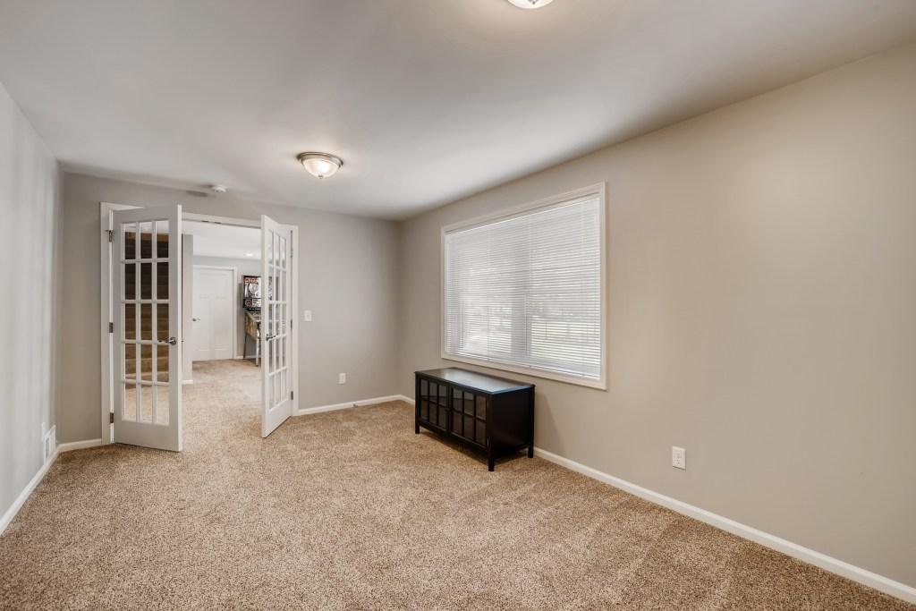 9807 Cedar Lake Road Minnetonka, MN 55305 - Photo 20 of 27