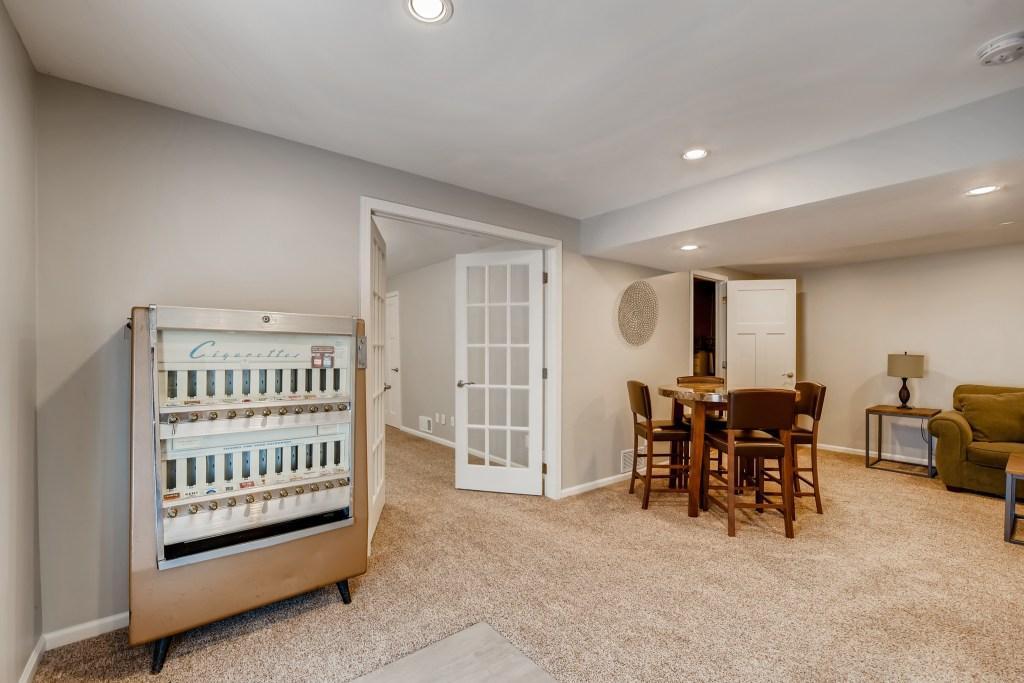 9807 Cedar Lake Road Minnetonka, MN 55305 - Photo 22 of 27