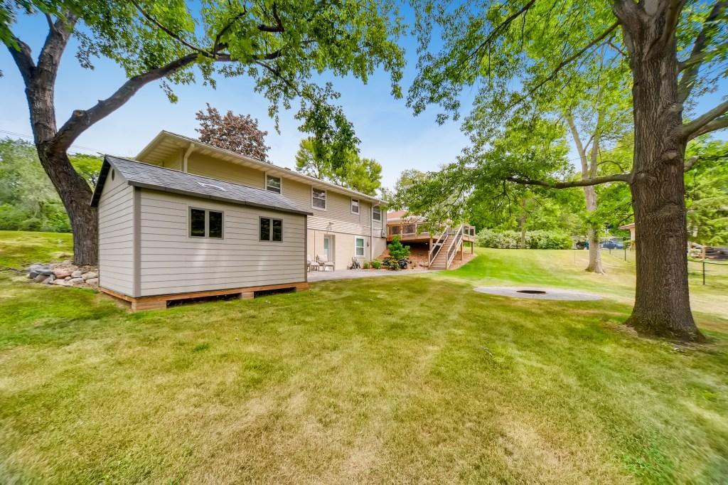 9807 Cedar Lake Road Minnetonka, MN 55305 - Photo 27 of 27