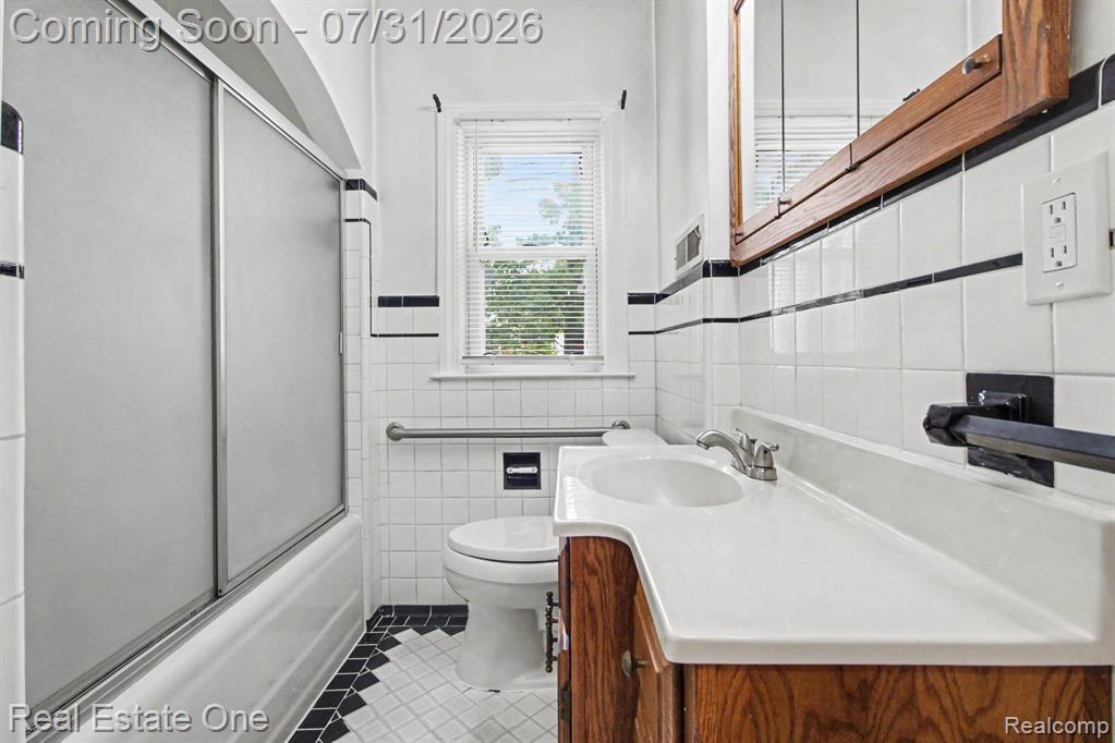 9116 Hix Road Livonia, MI 48150 - Photo 22 of 31
