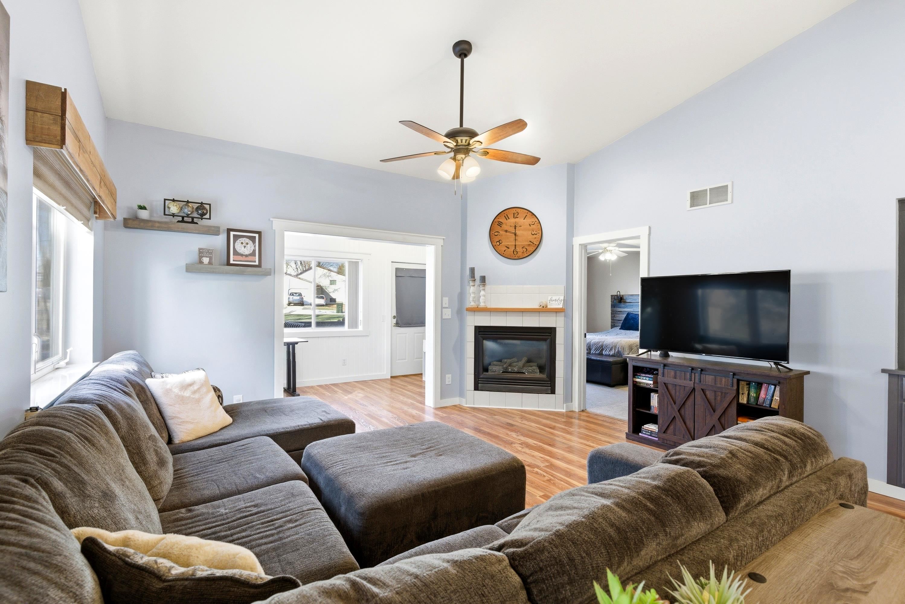 735 Athletic Way Sun Prairie, WI 53590 - Photo 13 of 36