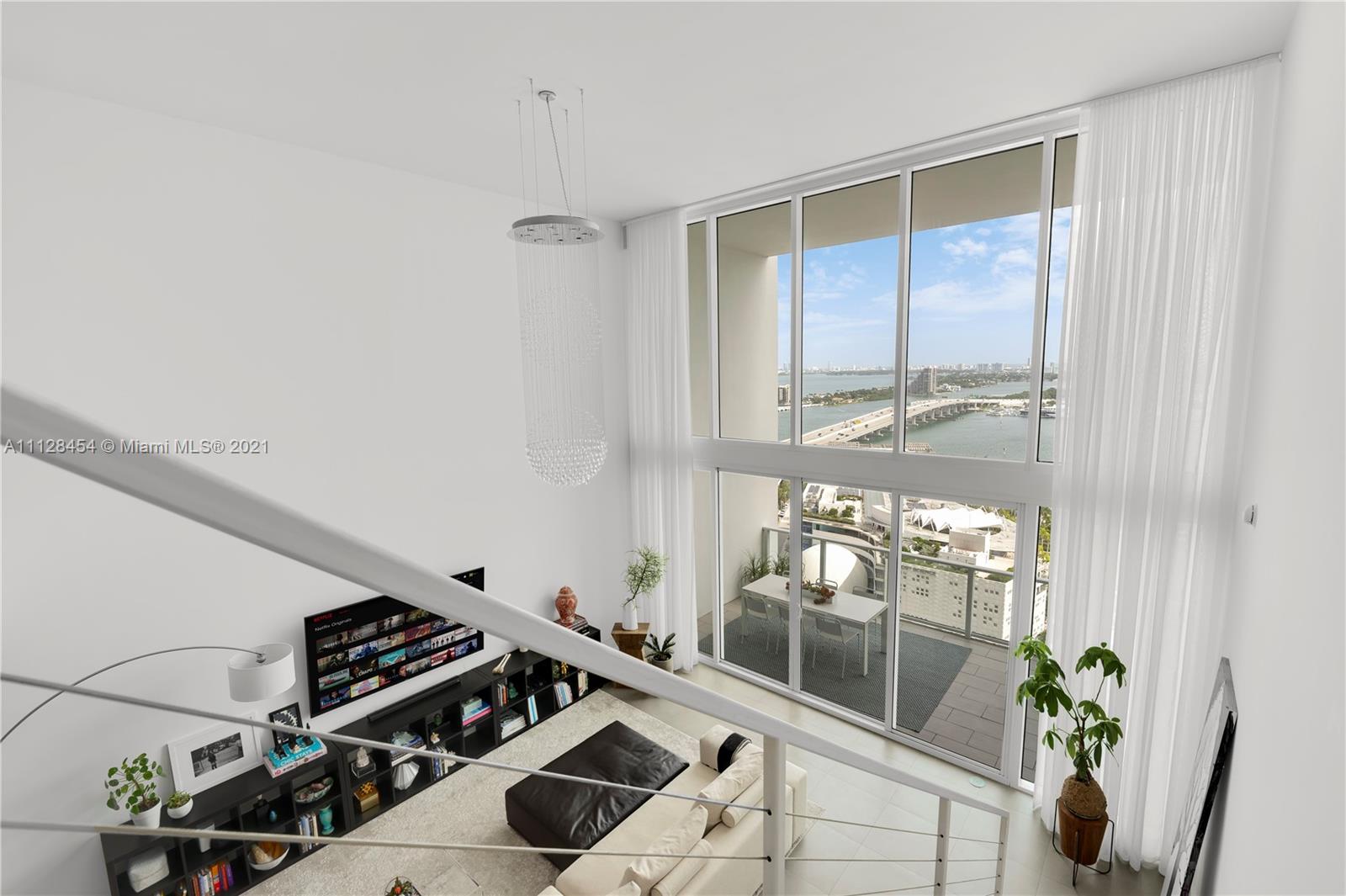 1040 Biscayne Boulevard, Unit 2402 Miami, FL 33132 - Photo 13 of 48