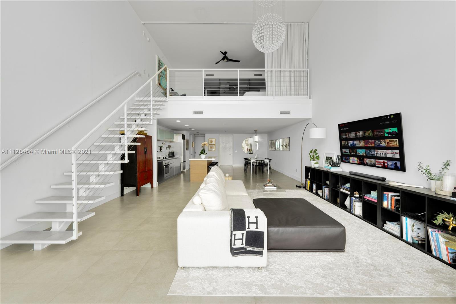 1040 Biscayne Boulevard, Unit 2402 Miami, FL 33132 - Photo 4 of 48