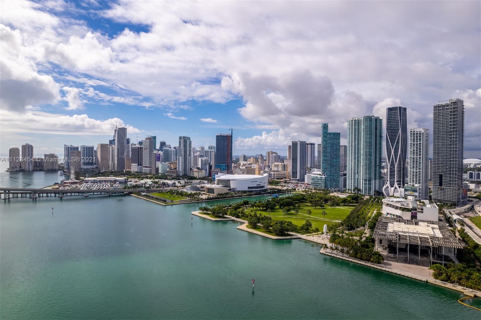 1040 Biscayne Boulevard, Unit 2402 Miami, FL 33132 - Photo 45 of 48