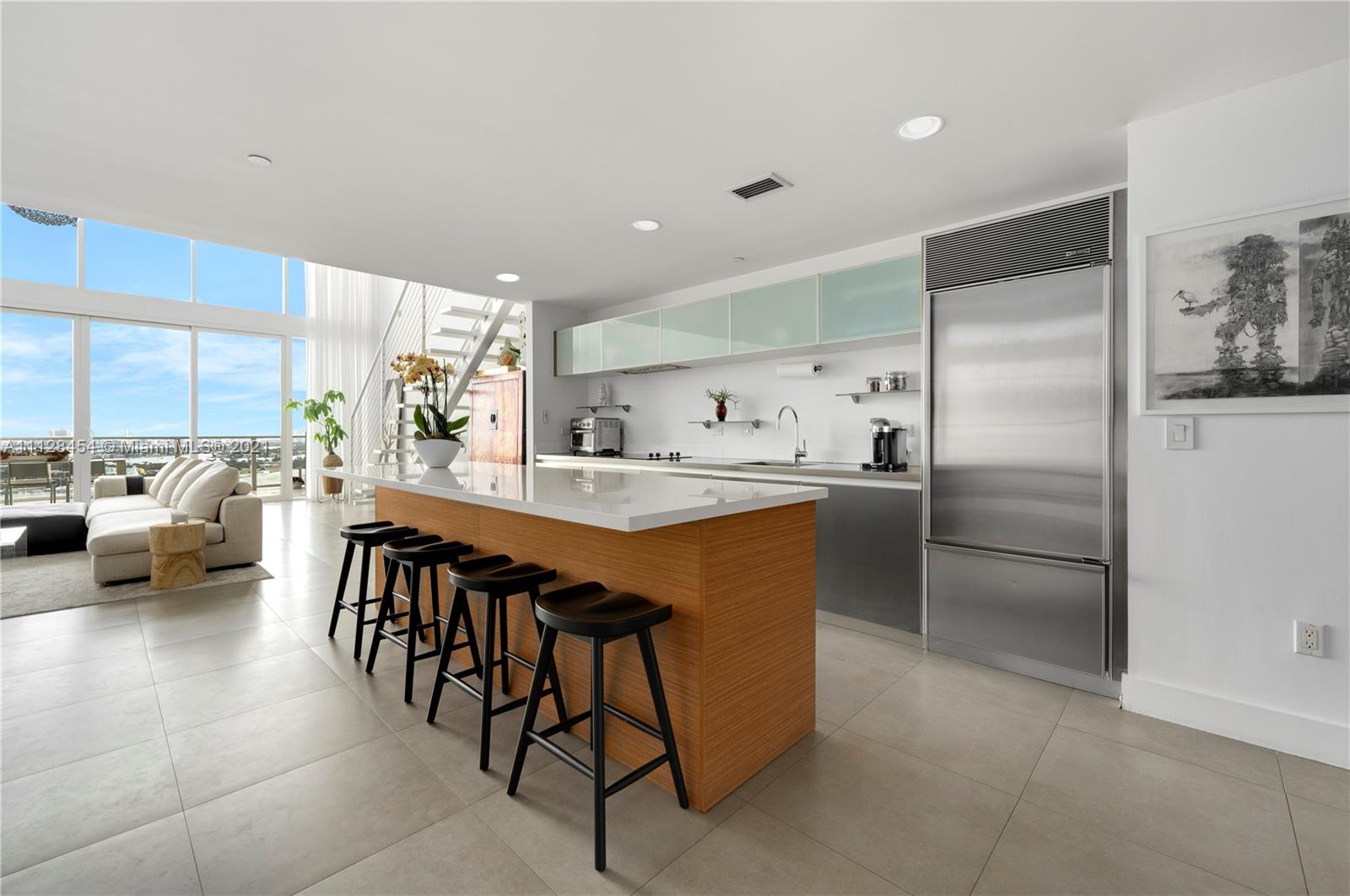 1040 Biscayne Boulevard, Unit 2402 Miami, FL 33132 - Photo 8 of 48