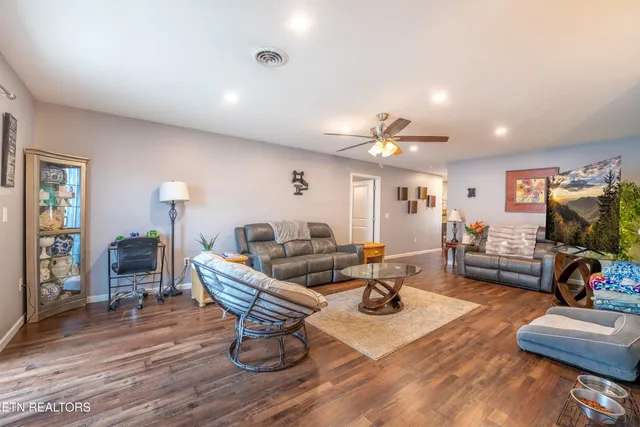 $304,900 | 605 Clay Drive, Talbott, TN 37877