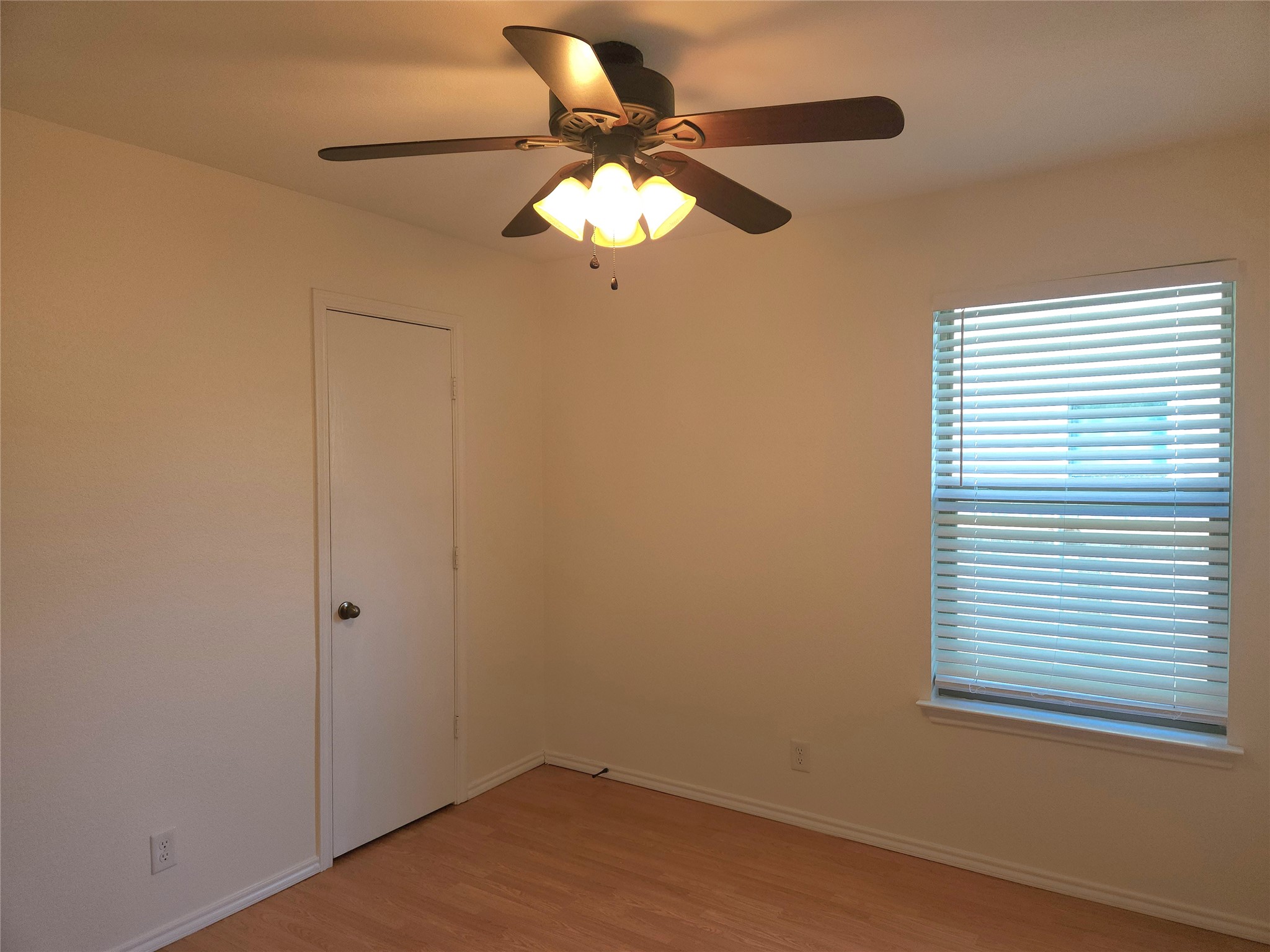 273 Tower Drive Kyle, TX 78640 - Photo 12 of 13 a view of a livingroom with a window