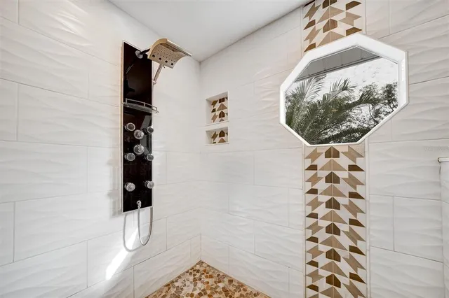 $649,000 | 2789 Valencia Lane West, Palm Harbor, FL 34684