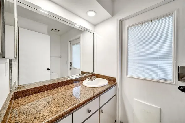 $649,000 | 2789 Valencia Lane West, Palm Harbor, FL 34684