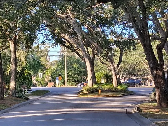 $649,000 | 2789 Valencia Lane West, Palm Harbor, FL 34684