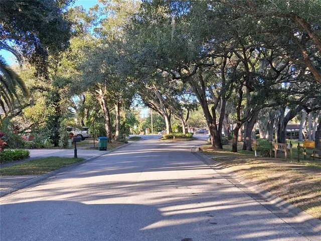 $649,000 | 2789 Valencia Lane West, Palm Harbor, FL 34684