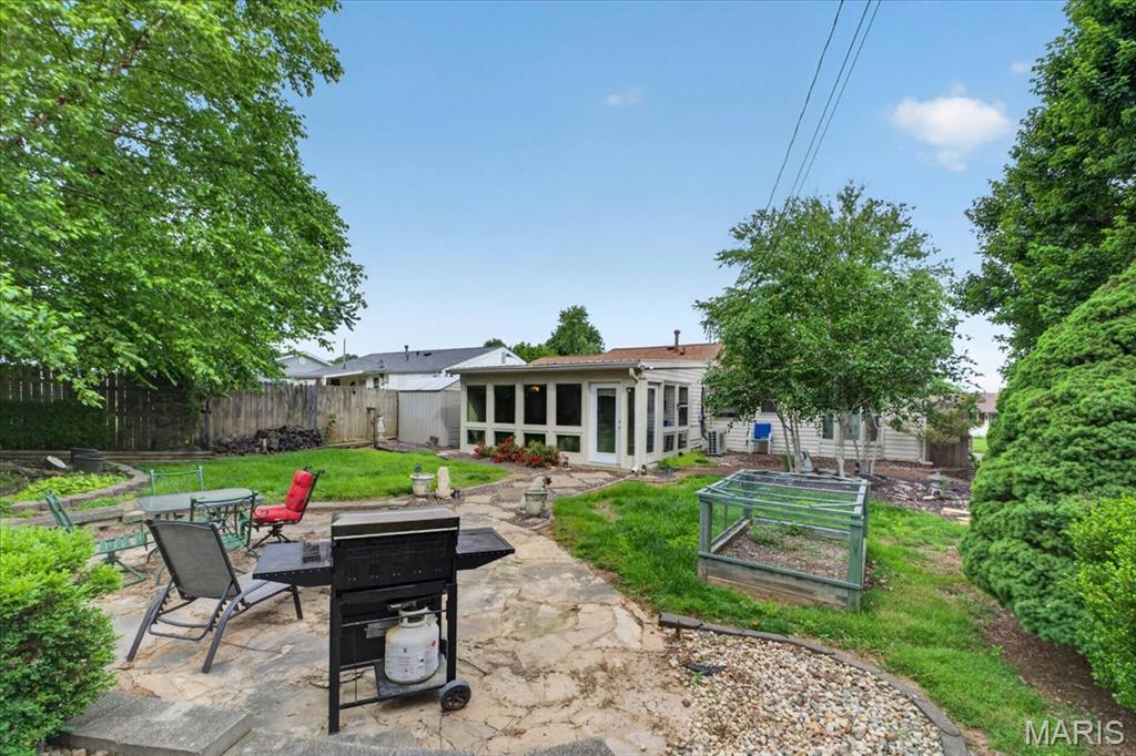 858 Morningside Lane Arnold, MO 63010 - Photo 14 of 34