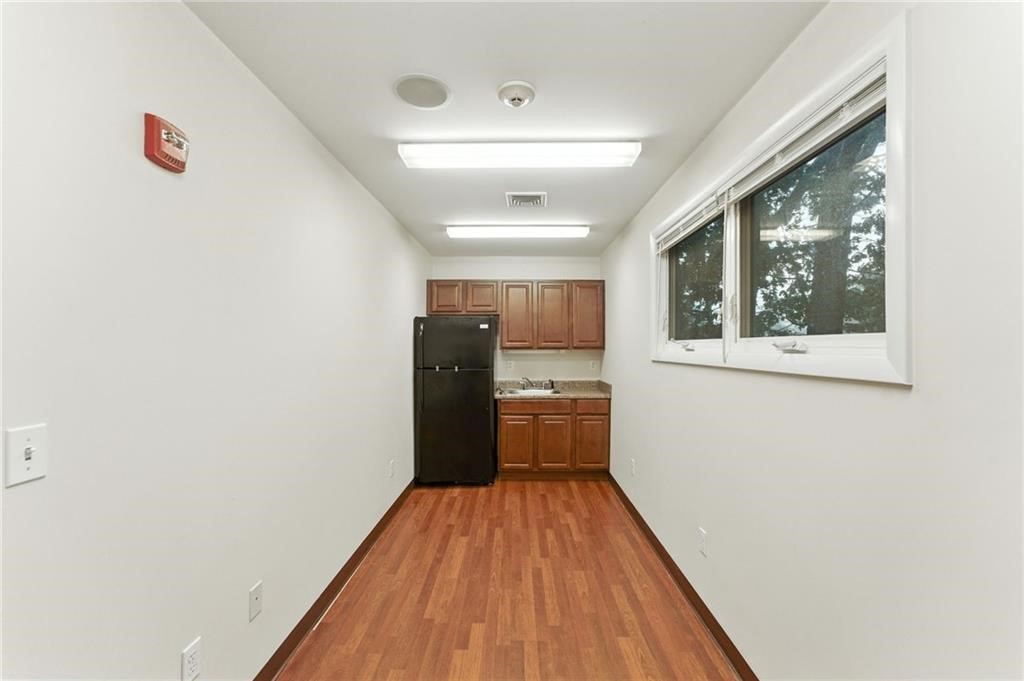 2789 Post Road Warwick, RI 02886 - Photo 13 of 30