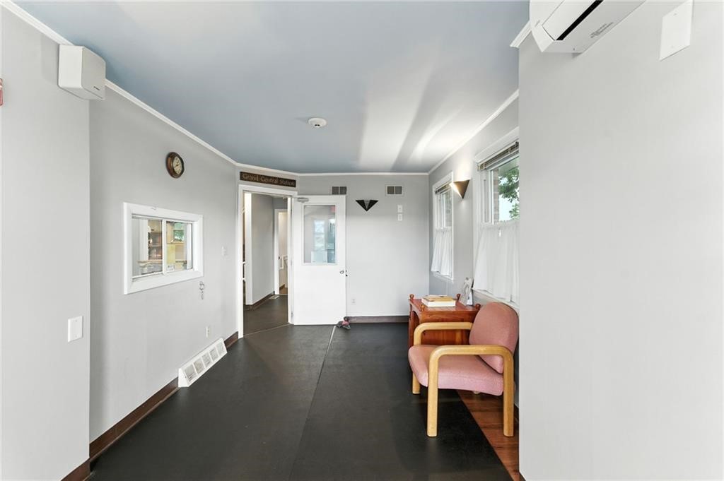 2789 Post Road Warwick, RI 02886 - Photo 2 of 30