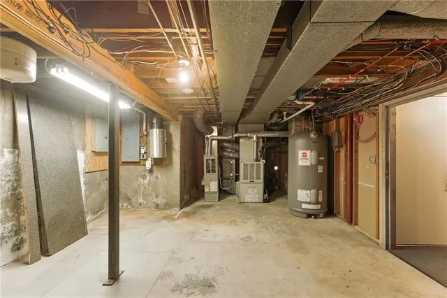 $415,000 | 2789 Post Road, Warwick, RI 02886