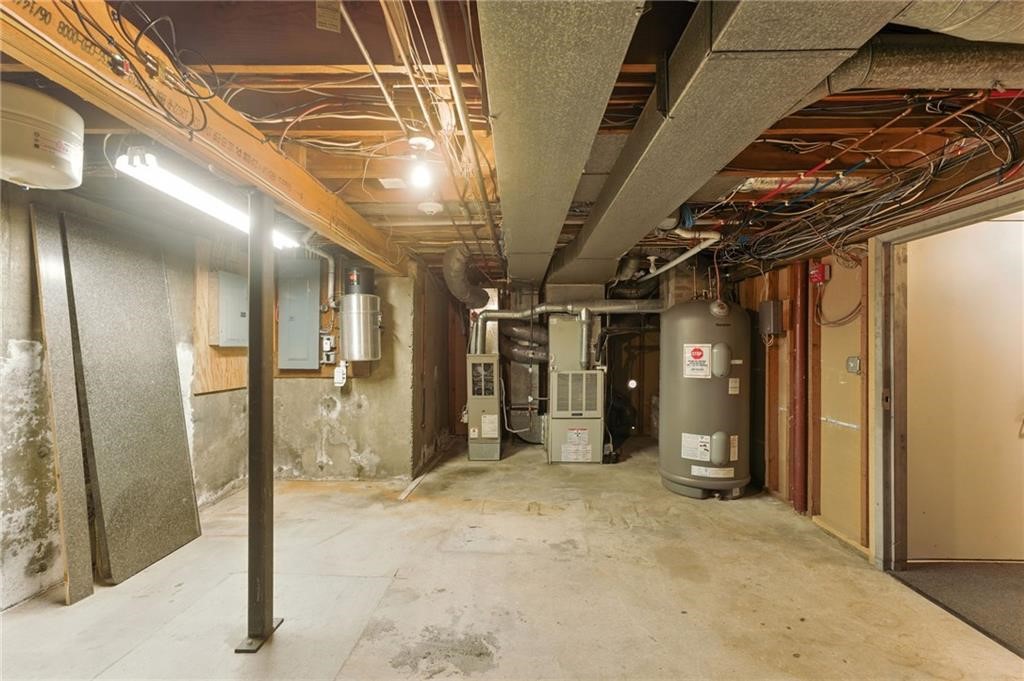 2789 Post Road Warwick, RI 02886 - Photo 29 of 30